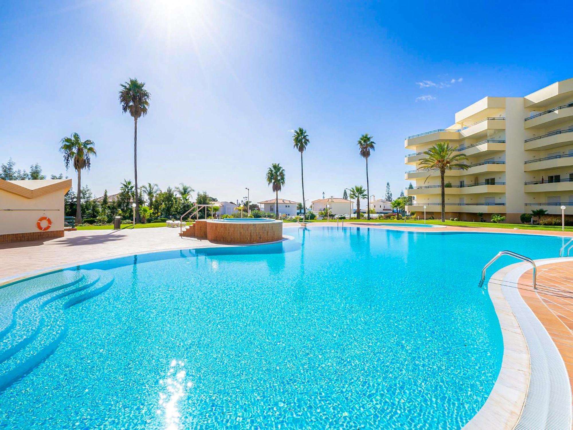 Luxury Wstunning Sea Views, Walk Gale Apartment *